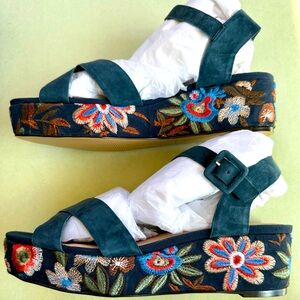 NIB Chelsea Crew “Fancy” Navy Suede Sandals, EU39